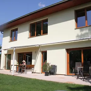  Apartment Lovely Apartment, Garden, Parking, Wifi, Netflix Tschechische Republik